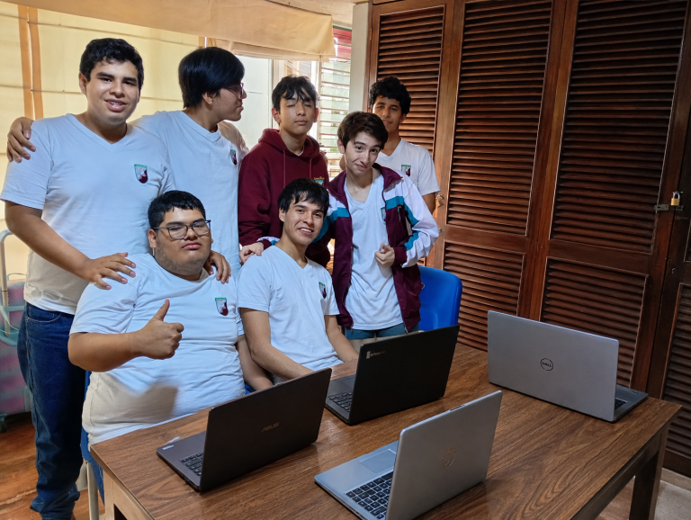 Estudiantes De X grado impulsan la creación de una revista digital escolar
